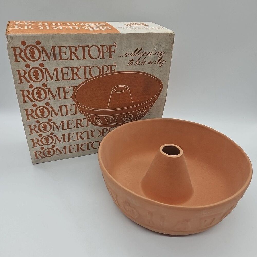 VTG Romertopf Bundt Pan Unglazed Clay Reco USA